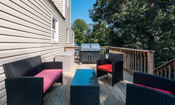 Waynesboro House | Home with amazing location, 25min to Wintergreen, 30 min to Charlottesville, 20 min Staunton