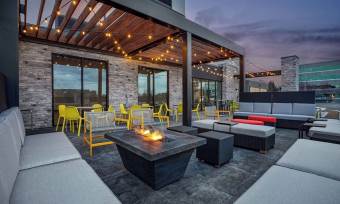 Pike Hotel | Home2 Suites by Hilton Indianapolis North at Intech Park