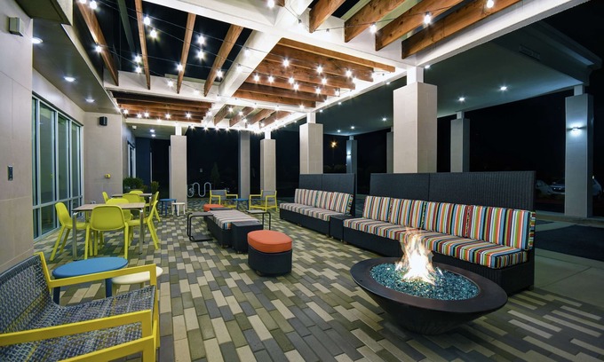 Lawrenceville Hotel | Home2 Suites by Hilton Lawrenceville Atlanta Sugarloaf, GA