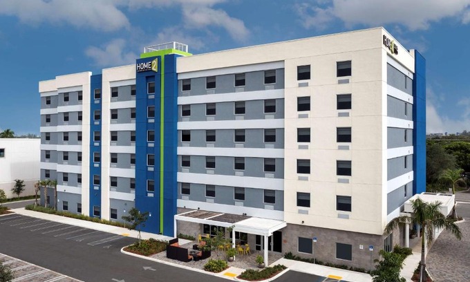 Doral Hotel | Home2 Suites By Hilton Miami Doral West Airport, Fl