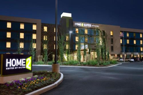 Southcenter Hotel | Home2 Suites by Hilton Seattle Airport