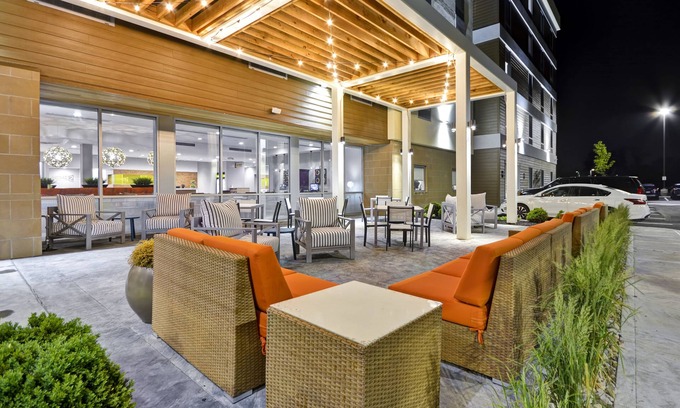 Blue Ash Hotel | Home2 Suites by Hilton Blue Ash Cincinnati