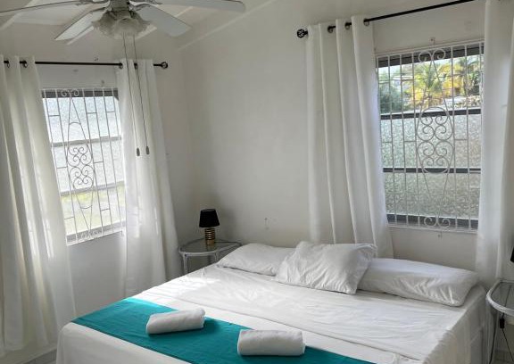 Dover House | Home2Home Guesthouse