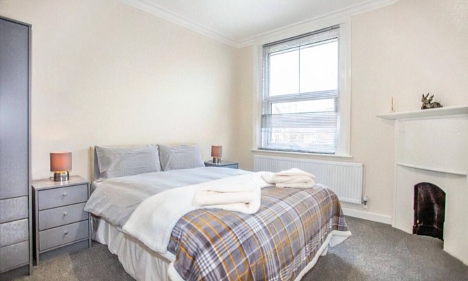 Watford Apartment | Homely 2Bedroom/1Bathroom Flat w/FREE WIFI & FREE PARKING