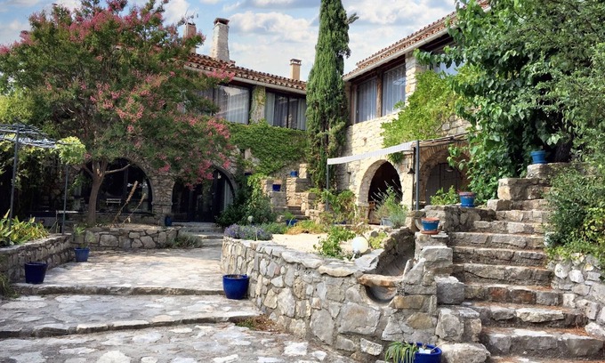 Saint-Andre-de-Cruzieres House | Homerez - House in Saint-André