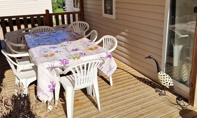La Cote Radieuse House | Homerez - 100 m away from the beach! Nice bungalow for 6 ppl. with shared pool