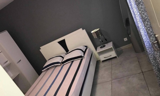 Le Centre House | Homerez - 120m² House in Saint-Louis + Jacuzzi