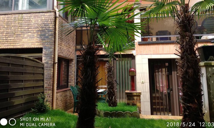 Alfortville Apartment | Homerez - Amazing appartement for 4 ppl. with terrace at Alfortville