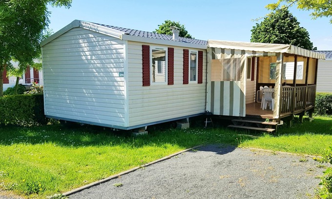 Litteau House | Homerez - Amazing bungalow for 6 ppl. with shared pool and terrace at Litteau
