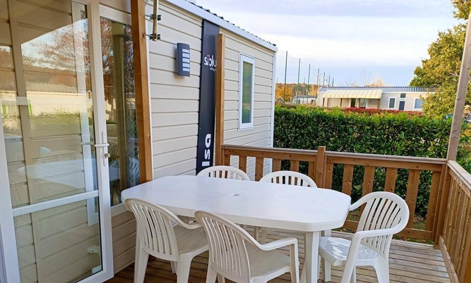 Coulanges House | Homerez - Amazing bungalow for 6 ppl. with shared pool and terrace at Onzain