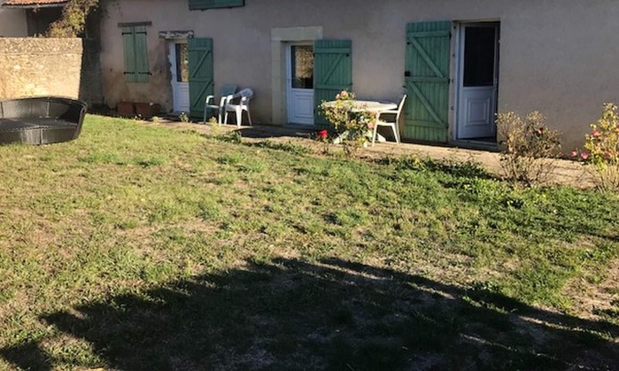 Mouterre-Silly House | Homerez - Amazing house for 3 ppl. with garden and terrace at Mouterre-Silly