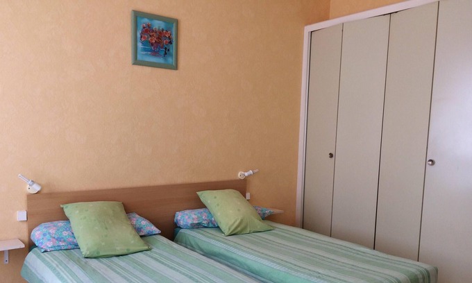 Neris-les-Bains Apartment | Homerez - Amazing studio for 2 ppl. at Néris-les-Bains