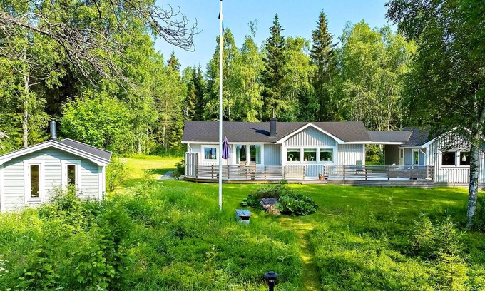 Kalix Municipality House | Homerez - Amazing house for 7 ppl. with sauna, sea view and terrace at Kalix