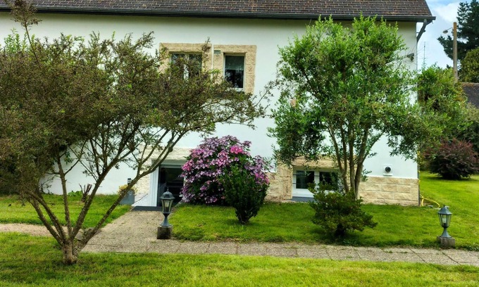 Belle-Isle-en-Terre Apartment | Homerez - Apartment for 2 ppl. with garden and terrace at Belle-Isle-en-Terre