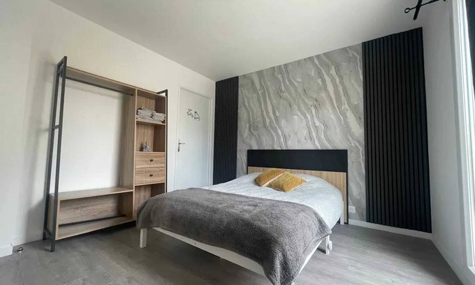 Chartres Apartment | Homerez - Apartment in Chartres