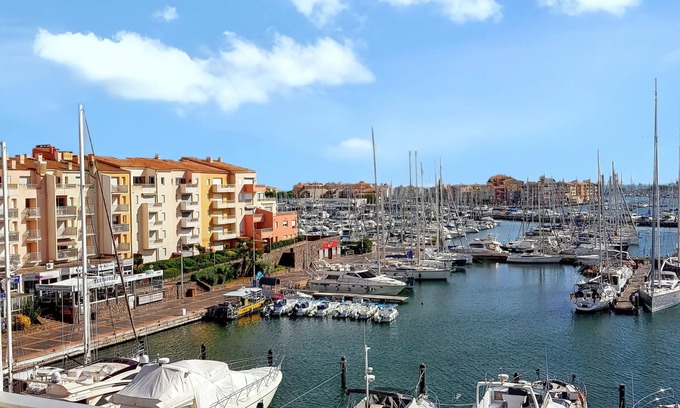 Cap d'Agde Apartment | Homerez - Apt Cap d'Agde, sea view