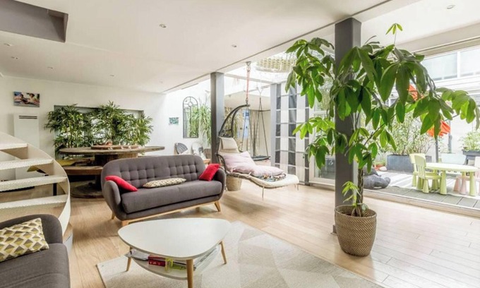Colombes Apartment | Homerez - Apt. Colombes, spa, fireplace