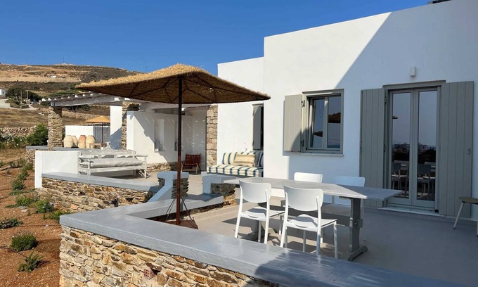 Antiparos Apartment | Homerez - Apt. in Antiparos with sea view