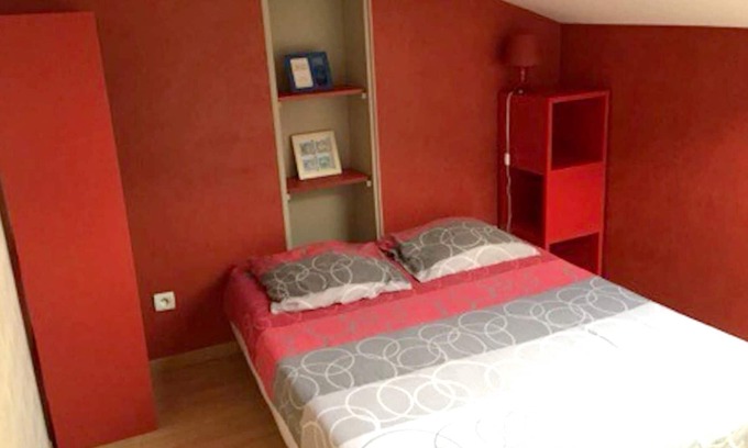 Roanne Apartment | Homerez - Beautiful apartement for 4 ppl. with garden and terrace at Roanne