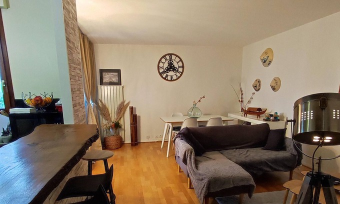 Saint-Gratien Apartment | Homerez - Beautiful appartement for 2 ppl. with balcony at Saint-Gratien