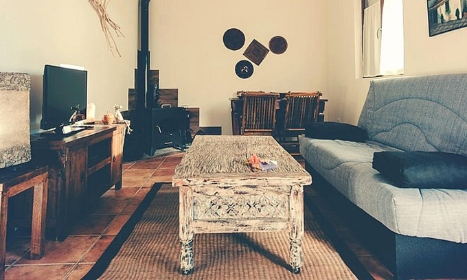 Canamero House | Homerez - Beautiful house for 4 ppl. with shared pool and terrace at Cañamero