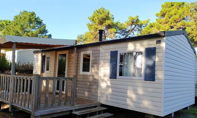 Banes House | Homerez - Bungalow for 6 ppl. with shared pool and terrace at Argences-en-Aubrac