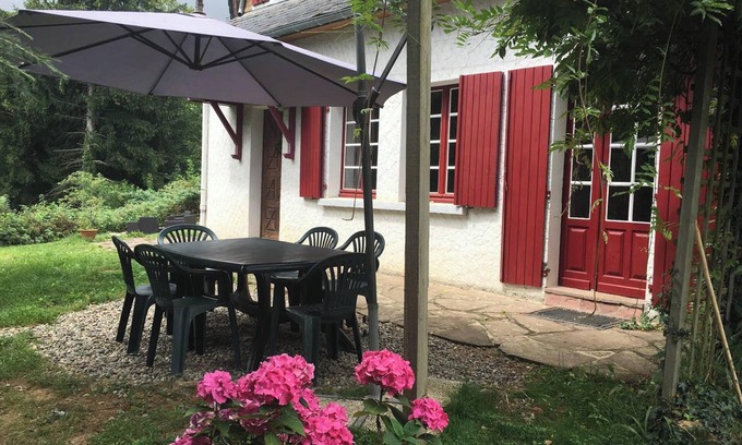 Arrens-Marsous Ski Chalet | Homerez - Chalet in Arrens-Marsous