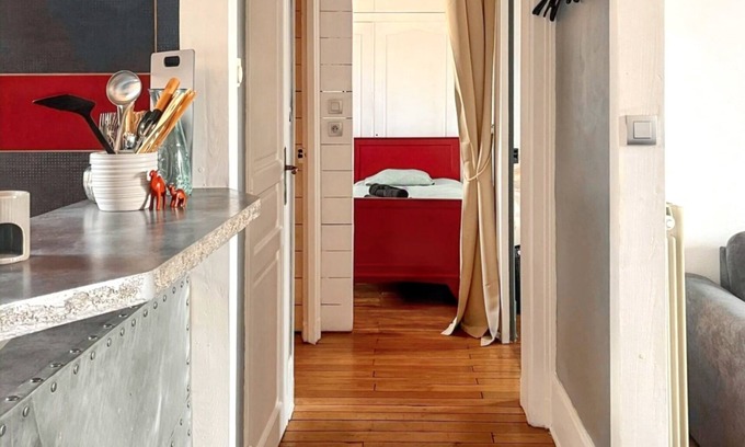 Limoges Apartment | Homerez - Charming Apartment in Limoges