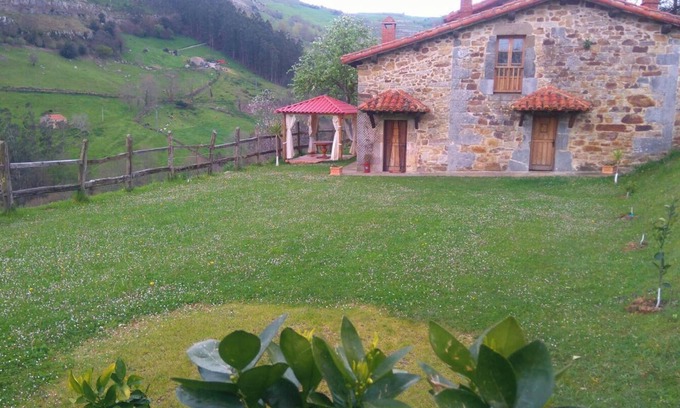 Entrambasaguas House | Homerez - Charming House in La Cavada with Jacuzzi