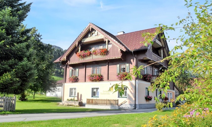 Michaelerberg-Pruggern House | Homerez - Charming House in Pruggern, Mountain View