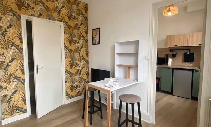 Thermal Apartment | Homerez - City Centre Vichy Apartment