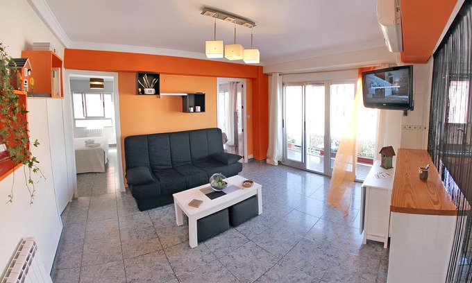 Villena Apartment | Homerez - Comfortable Apartment in Villena's Center/Air Conditioning