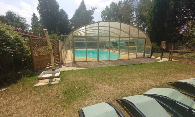 Duravel House | Homerez - Comfortable House with Shared Pool in Duravel