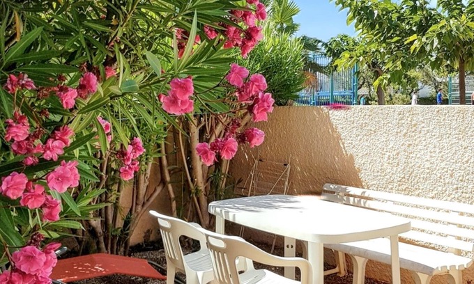 Leucate Apartment | Homerez - Cosy apt. in Port Leucate