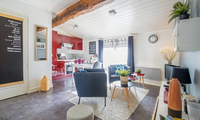 Libourne House | Homerez - Cozy House in Libourne with Garden