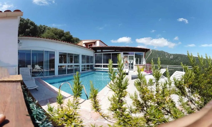 Olmeto Villa | Homerez - Family-friendly Villa in Olmeto with Private Pool