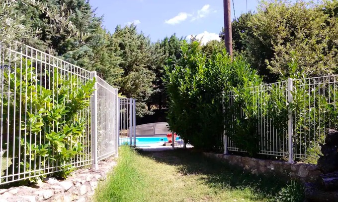 Saint-Marcel-les-Sauzet House | Homerez - Amazing house for 7 ppl. with shared pool at Saint-Marcel-lès-Sauzet