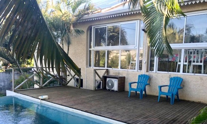 Manapany-les-Bains House | Homerez - House 1 km away from the beach with shared pool, jacuzzi and garden