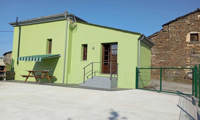 Grandas de Salime House | Homerez - House in Grandas de Salime