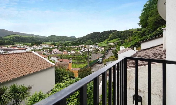 Furnas House | Homerez - House in Furnas with fireplace