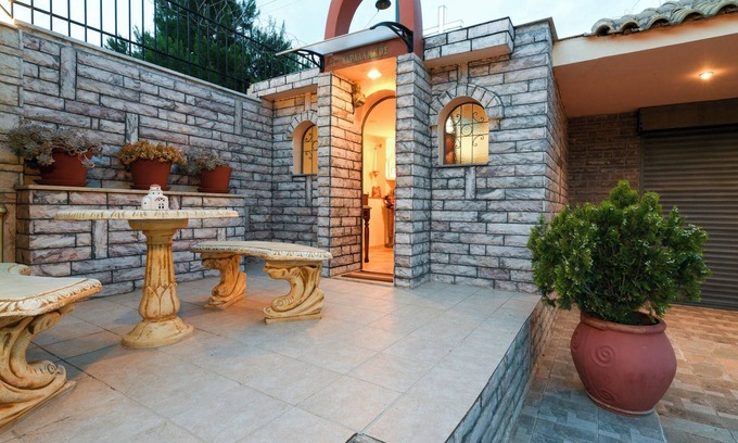 Kropia Villa | Homerez - Luxury Villa in Kitsi with Private Pool