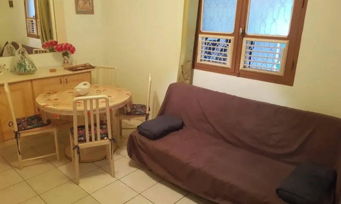Le Lamentin Apartment | Homerez - Modern apartment in Le Lamentin with enclosed garden