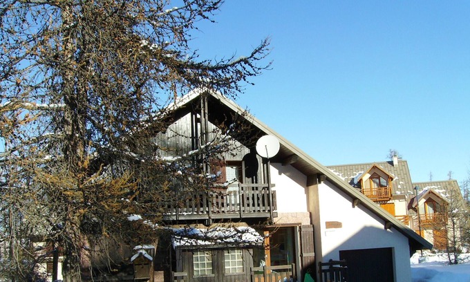 Les Sagnieres Apartment | Homerez - Nice appartement 100 m away from the slopes for 8 ppl. at Risoul