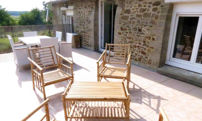 Plerguer House | Homerez - Nice house for 6 ppl. with swimming-pool and garden at Roz-Landrieux