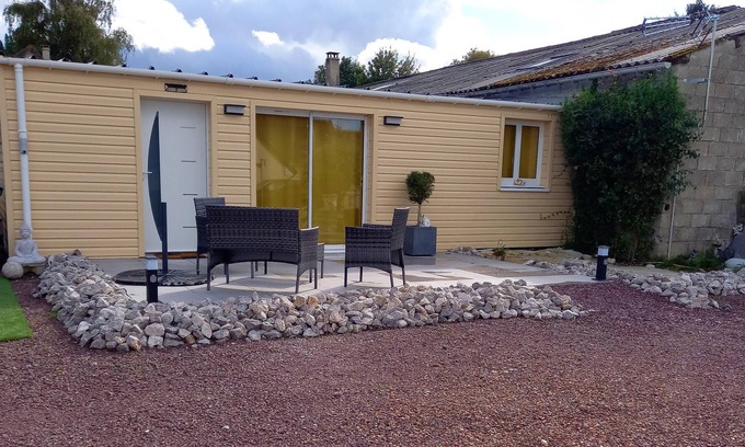 Embreville House | Homerez - Nice house for 4 ppl. with terrace at Embreville