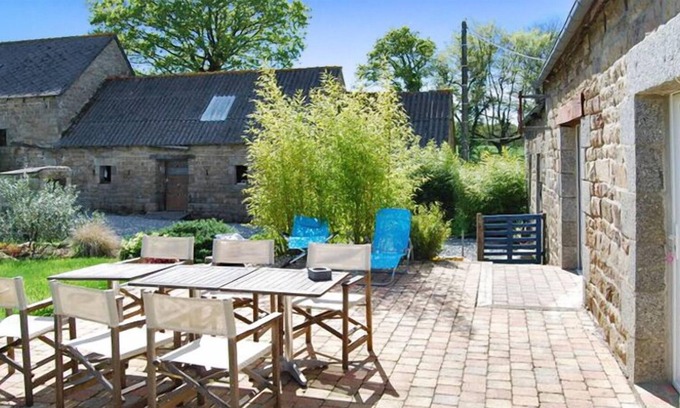 Louargat House | Homerez - Nice house with garden and terrace & Wifi