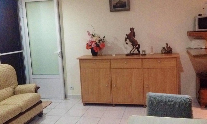 Triolet Apartment | Homerez - Nice studio 3 km away from the beach for 2 ppl. with garden at Triolet