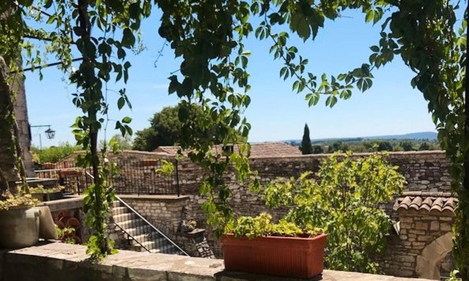Orgnac-l'Aven House | Homerez - Property for 5 ppl. with shared pool and garden at Orgnac-l'Aven