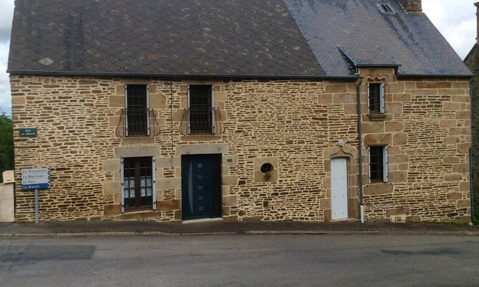 Sougeal House | Homerez - Spacious house for 7 ppl. with terrace at Sougéal