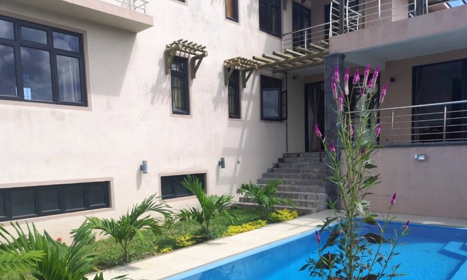 Bel Ombre Villa | Homerez - Spacious villa 1 km away from the beach for 6 ppl. with swimming-pool